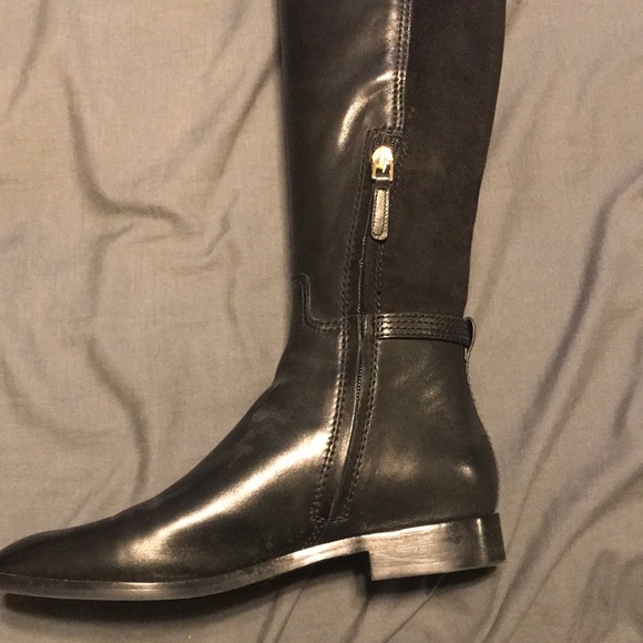 Tory Burch boots - Picture 3 of 6